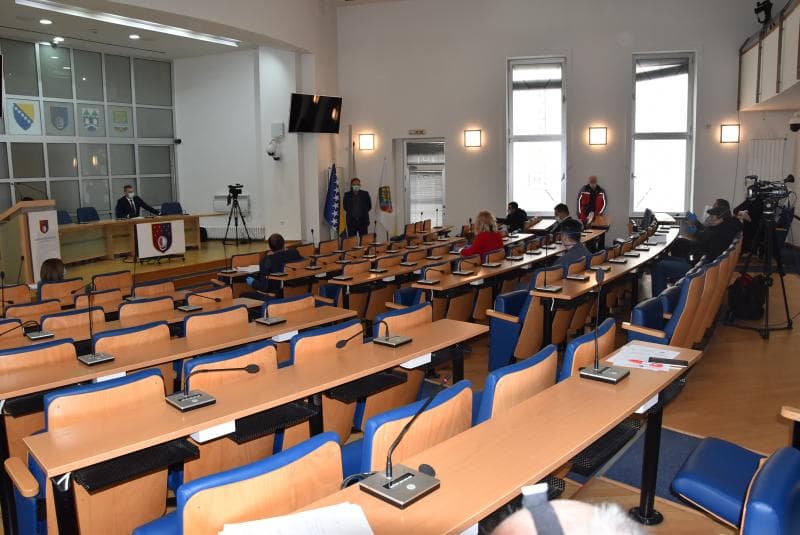 Nakon Nenadićeve ostavke: Još uvijek nije poznato kada će biti imenovana nova Vlada KS