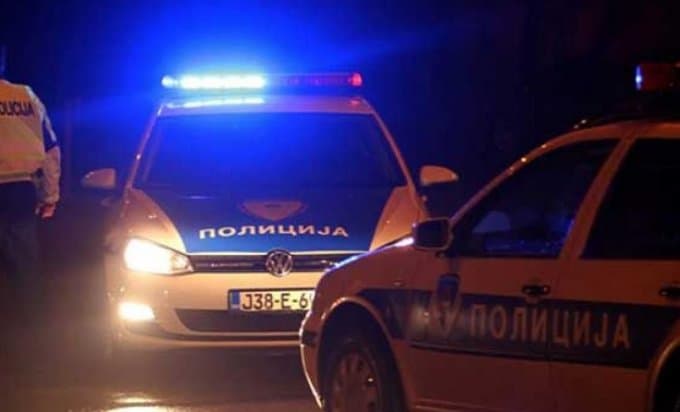 Kod Prijedora izgorio automobil, zapalio se u vožnji