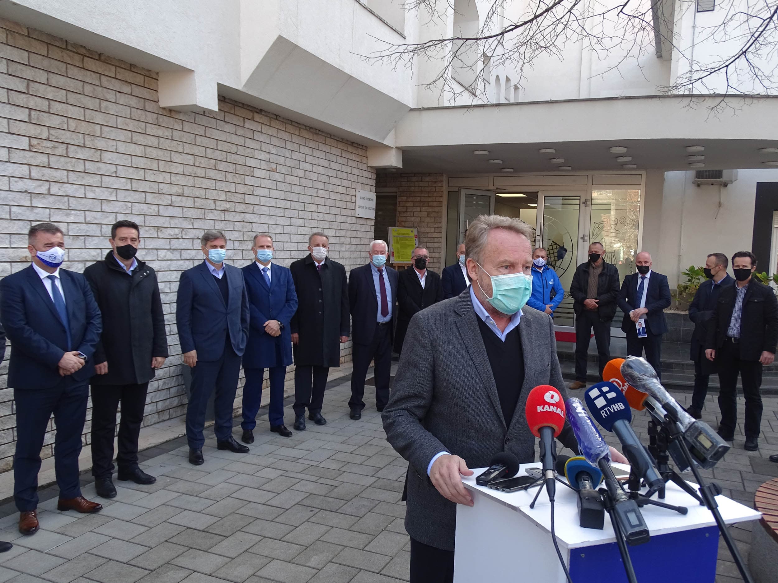 I Zvizdić s Izetbegovićem posjetio Mostar