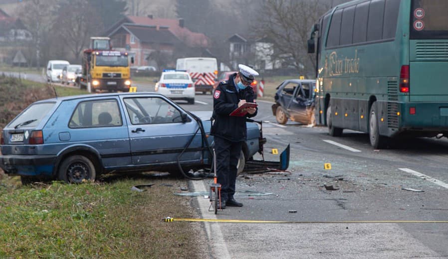 U trostrukom sudaru povrijeđeno jednogodišnje dijete