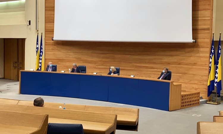 Ko je glasao protiv smjene Vijeće ministara: SDA i DF čvrsto uz SNSD i HDZ