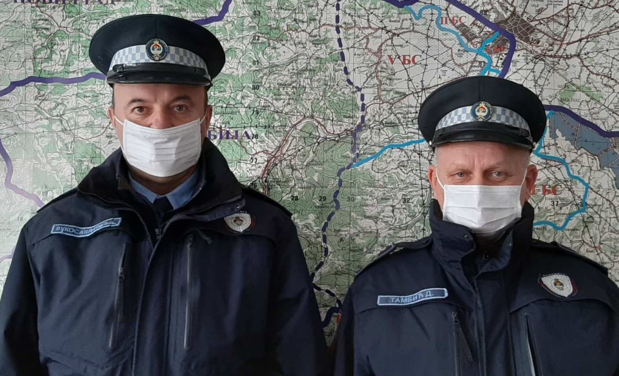 Prijedorski policajci spriječili ženu da skoči s mosta
