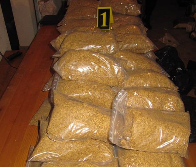 Oduzeto 67 kilograma duhana i 1.370 pakli cigareta