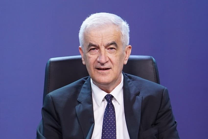 Ministar Mandić pisao ombudsmanu za ljudska prava o slučaju liječenja djevojčice Nadin Smajlović