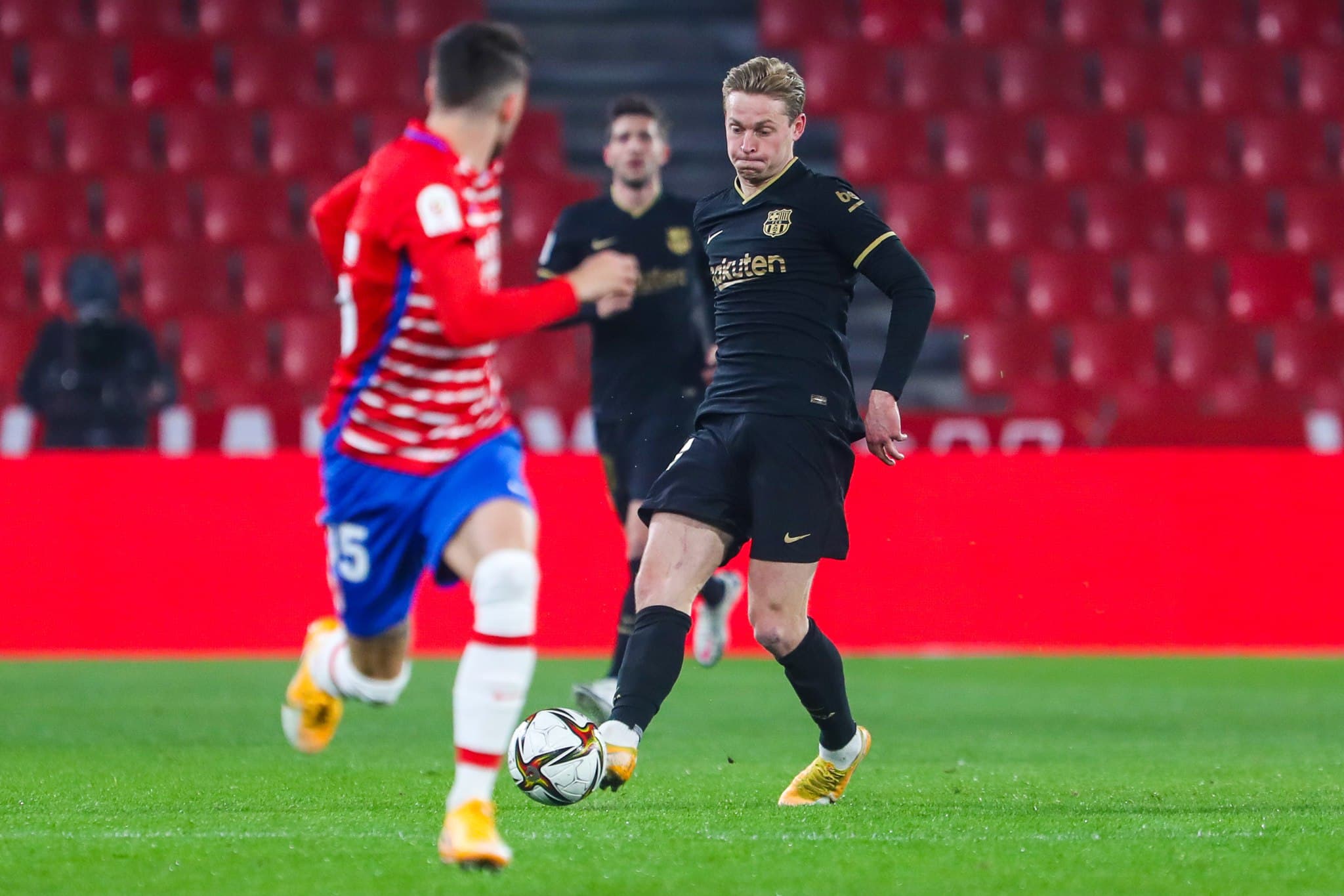 Kiša golova u Granadi, Barcelona se mučila, ali prošla dalje