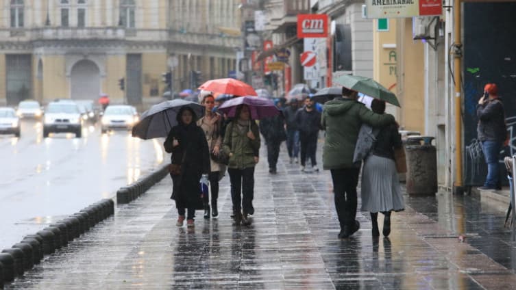 Ne zaboravite kišobran: Oblačno s kišom u cijeloj BiH, a temperature proljetne