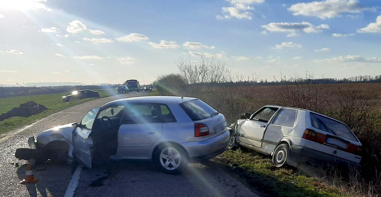 Četvero povrijeđenih u saobraćajnoj nesreći u selu Ljeljenča