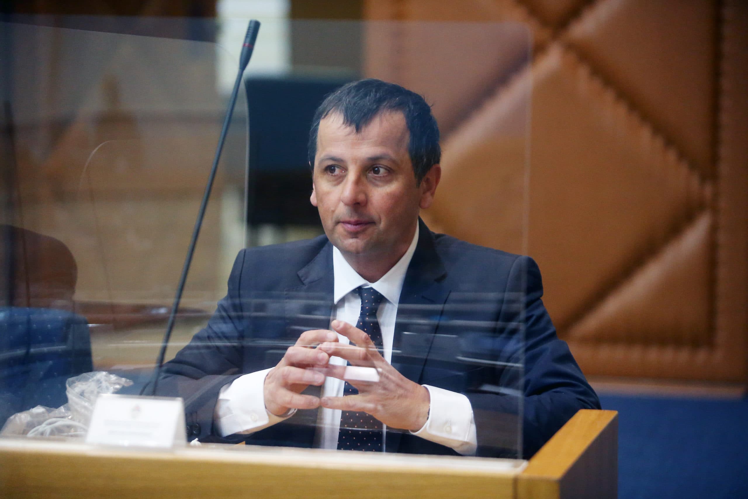 Vukanović za "Avaz": Bilo me je sram gledati postrojavanje članova Predsjedništva na Sarajevskom aerodromu
