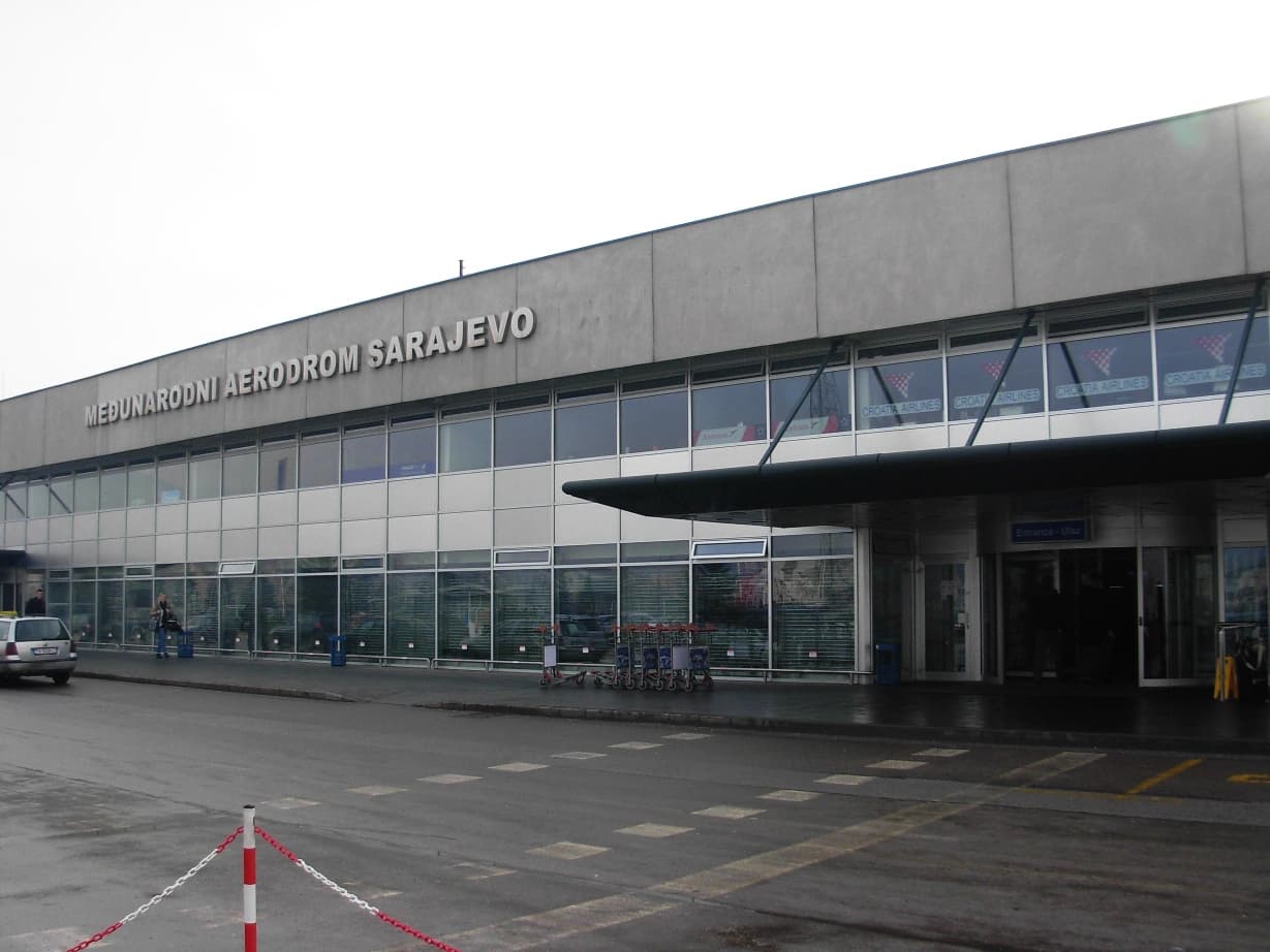 Međunarodni aerodrom Sarajevo: Za kretanje tokom policijskog sata obavezno posjedovanje print rezervacije avio-karte