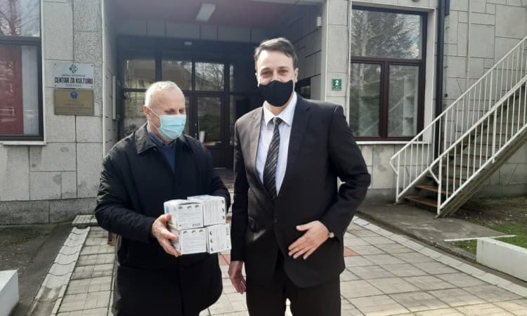 Imamović: Imao sam pozive privrednika koji su spremni da pruže finansijsku pomoć u nabavci vakcina