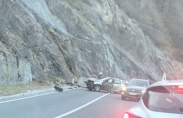 Nesreća na Bradini: Sudarila se dva vozila