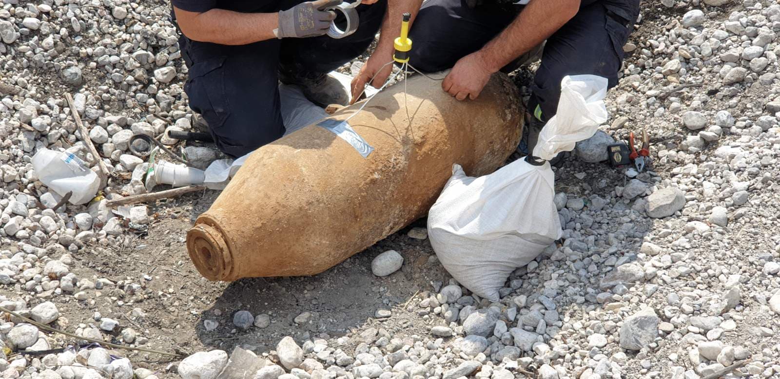 Uklanjanje i uništavanje avionske bombe pronađene u mostarskom naselju Rodoč - Avaz