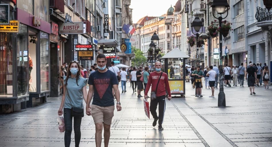 Srbija: Od ponedjeljka počinju raditi kafići na otvorenom