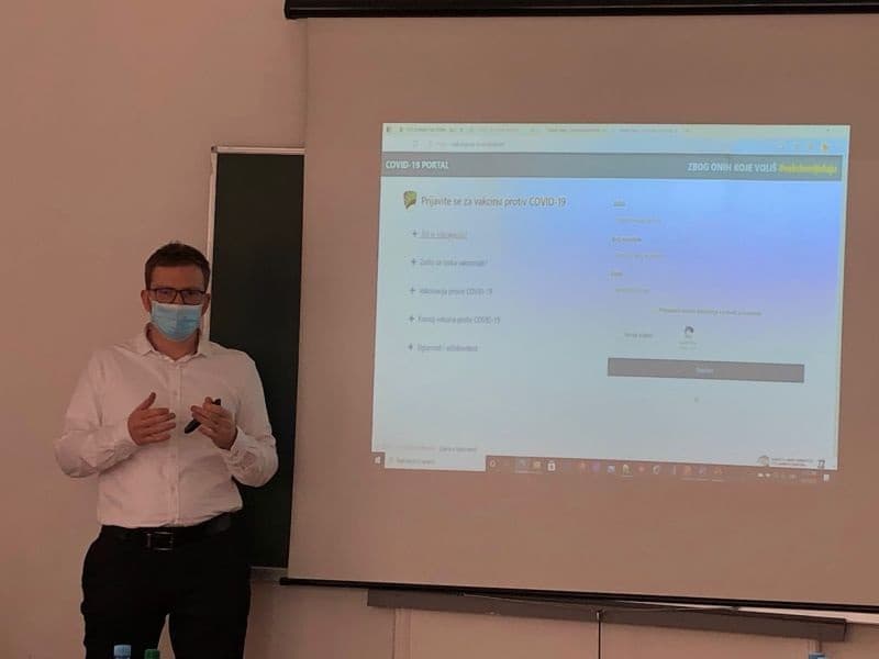 Prezentovana platforma za online prijavu za vakcinisanje
