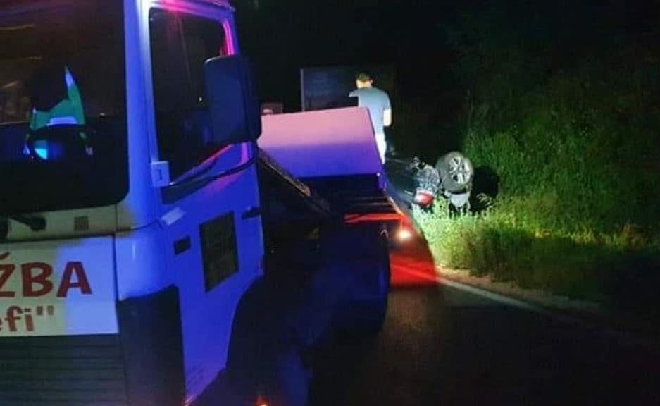 Teška nesreća u Lukavcu: Mladić poginuo u prevrtanju automobila