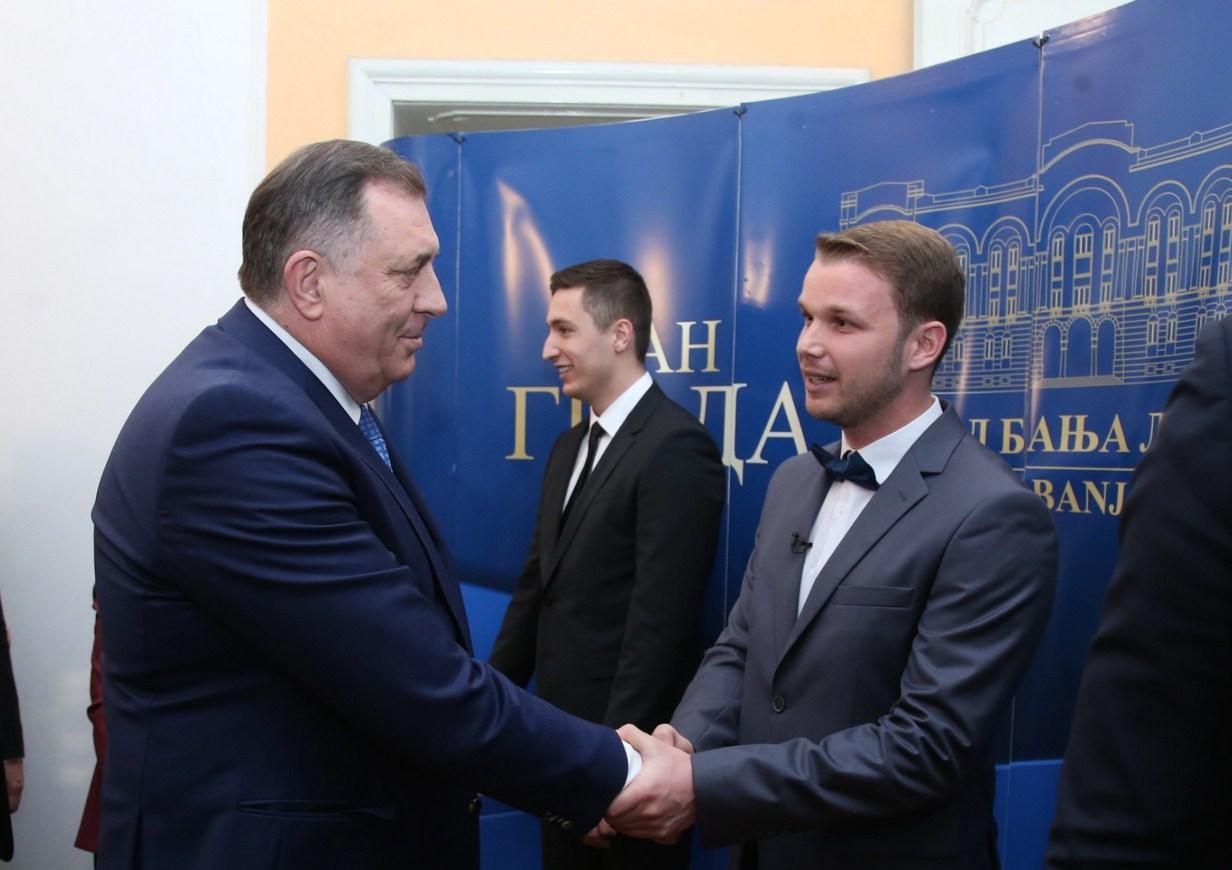 Dodik o sastanku Stanivukovića i Vučića: Gradonačelnik je došao sa opremom za snimanje