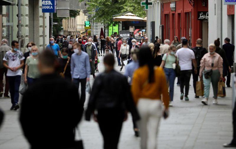 U BiH preminulo 28 pacijenata, 371 novozaražena osoba