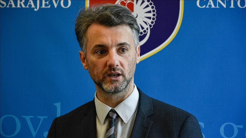 Forto odgovorio građanima: Moja plaća je 3.500 KM
