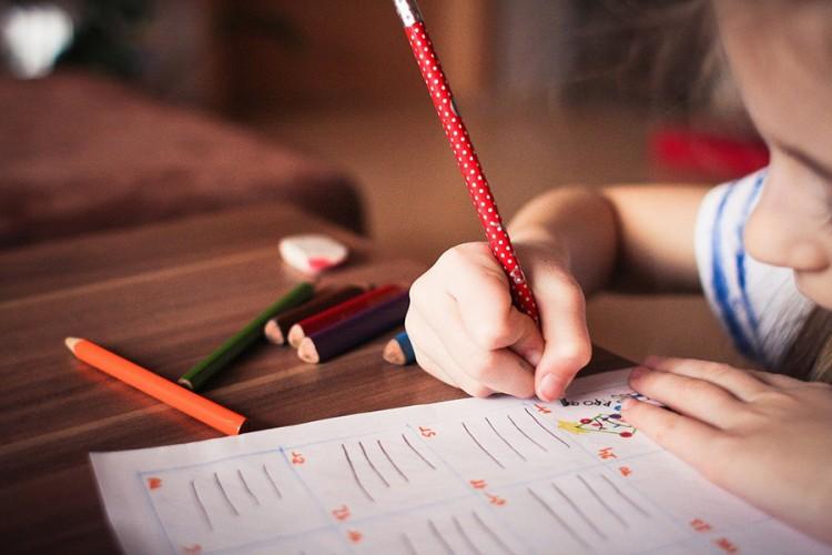 Dnevni centar "Nove generacije" pruža edukaciju i obroke za 48 djece