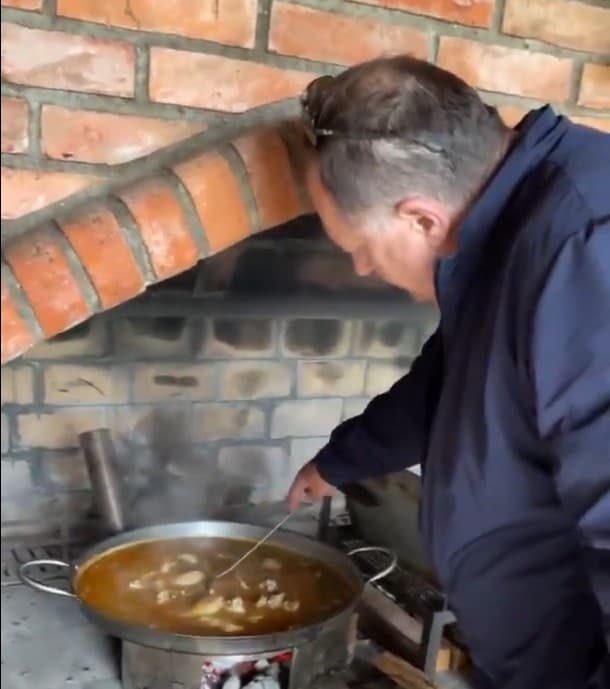 Dodik priprema ručak - Avaz