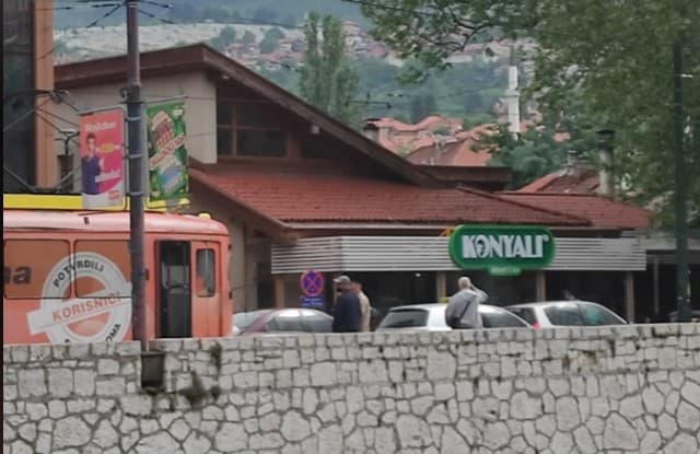 Tramvajski saobraćaj bio u prekidu 15 minuta - Avaz