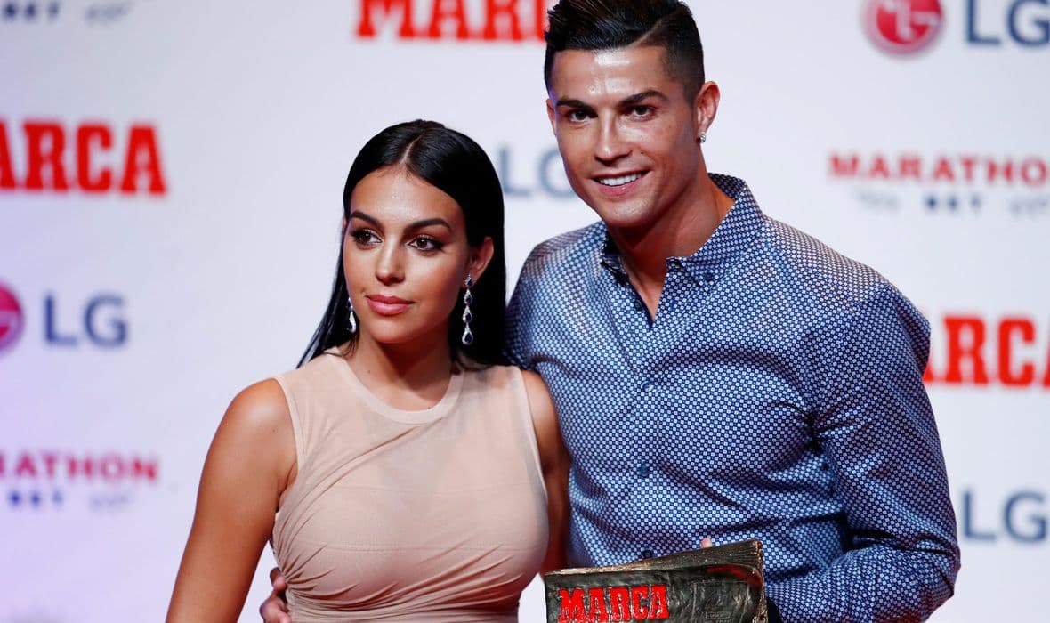 Ronaldo između Junajteda i PSG-a, Georgina ima želju