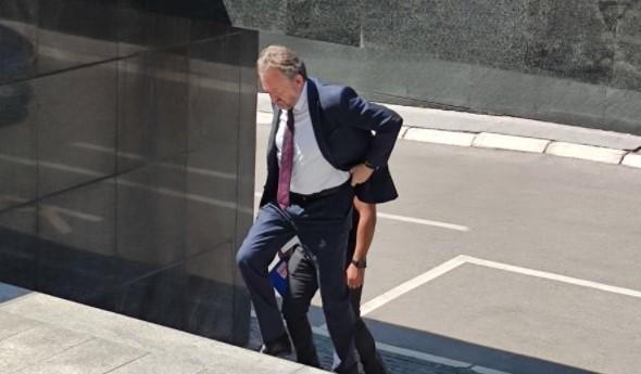Sastanak SDA - HDZ: Stigao Bakir Izetbegović