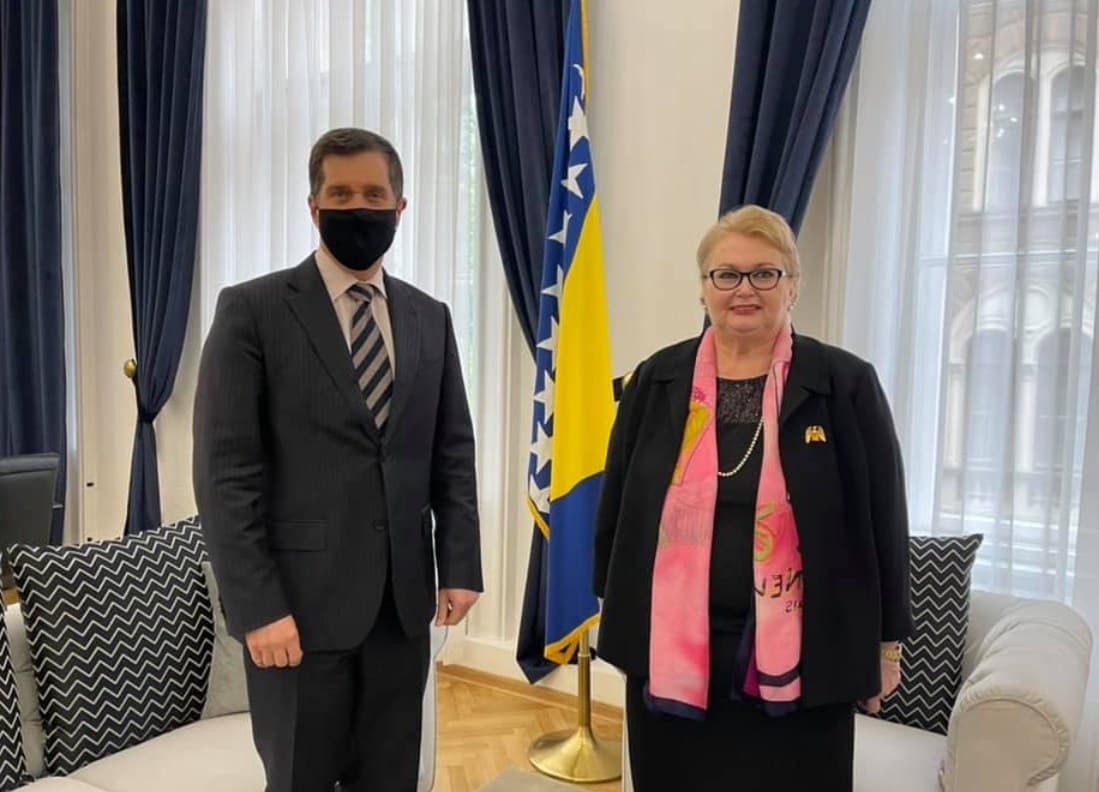 Američki ambasador Erik Nelson razgovarao sa ministricom Turković