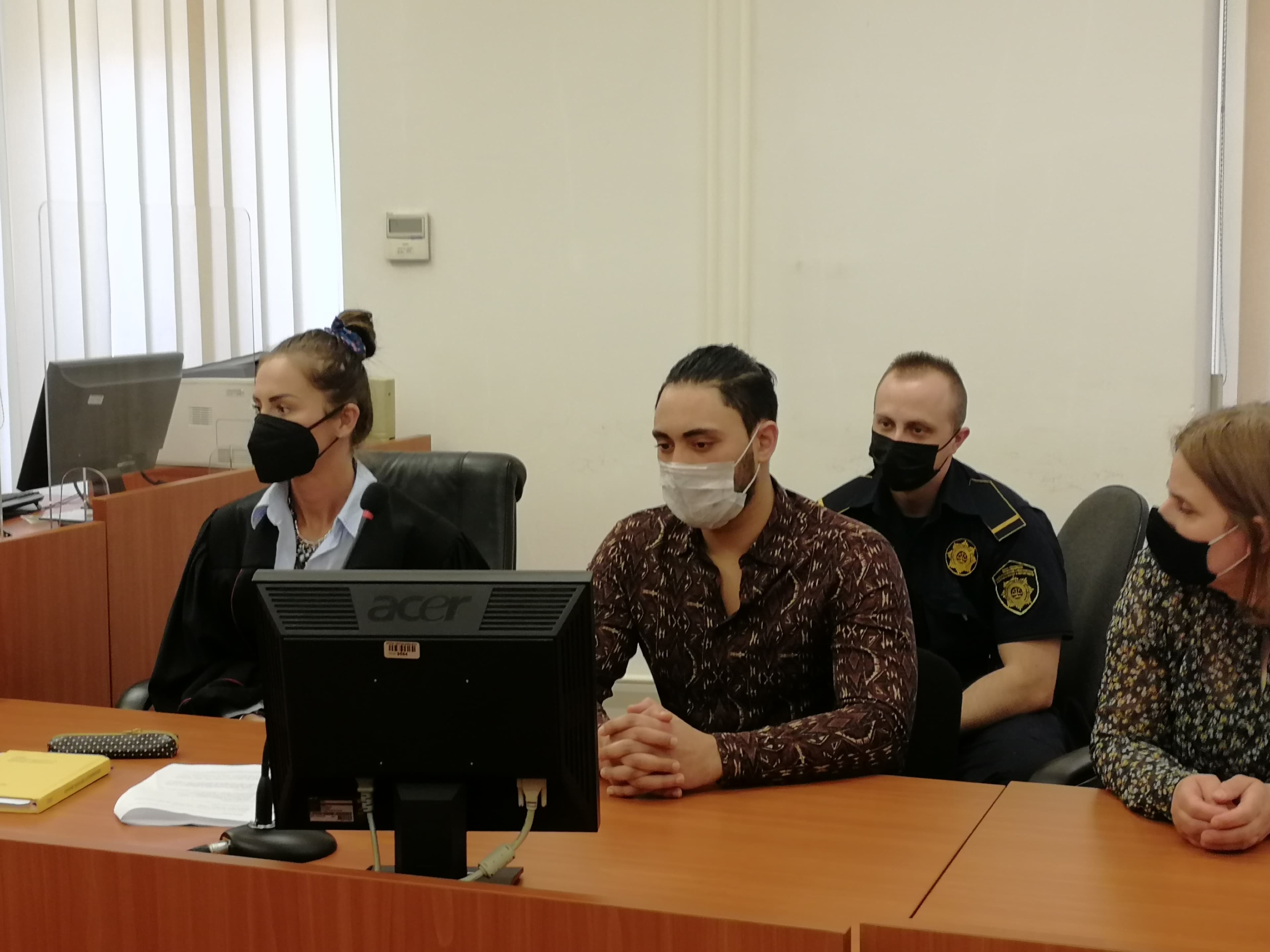 Prvi put se od očevidaca moglo čuti šta se dešavalo kobne noći: Kako su migranti ubili Jasmina Berovića