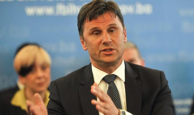 Vlada FBiH: Nije tačno da smo platili Srbiji za vakcinaciju bh. građana, neka Nikšić objavi dokaze