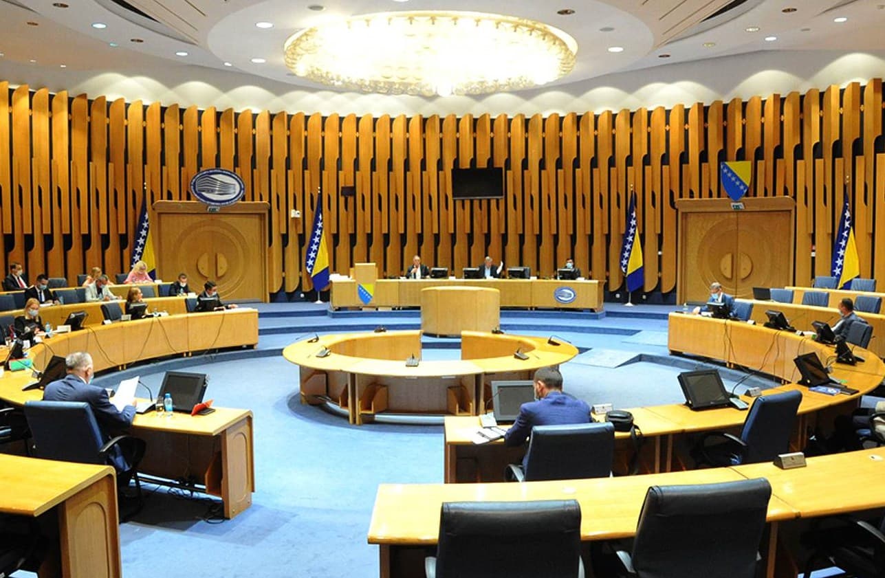 Posebna sjednica oba doma državnog parlamenta: Delegati postavljaju pitanja ministrima