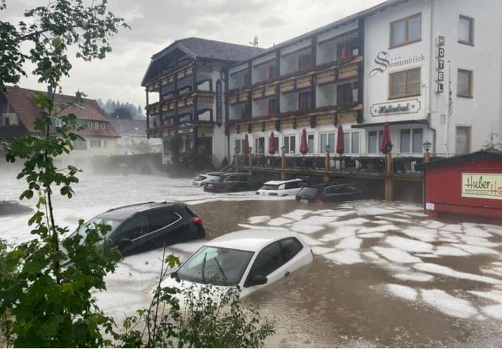 Oluja poplavila ceste u dijelu Njemačke, najgore u Štutgartu