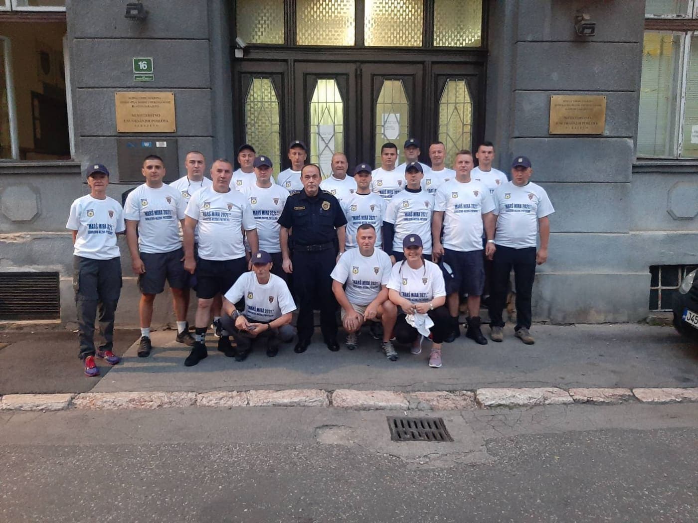 Sarajevski policajci učestvuju u "Maršu mira 2021" Nezuk - Potočari