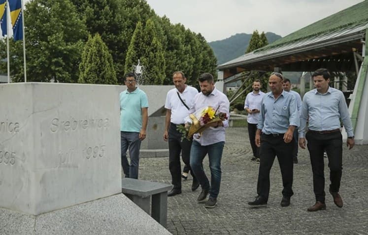 Bošnjački odbornici u Memorijalnom centru odali počast žrtvama genocida