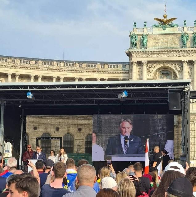 Komšić u Beču: Vrijeme dijaloga civiliziranog svijeta sa razbojnicima je prošlo