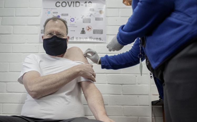 U Srbiji i treća doza vakcine