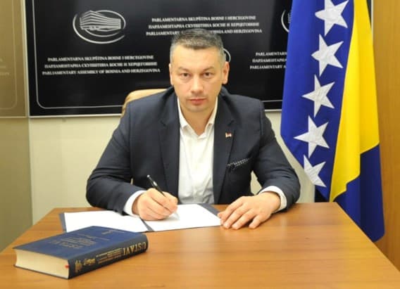 Nešić: Pozivam Vijeće ministara da donese recipročne ekonomske mjere Hrvatskoj