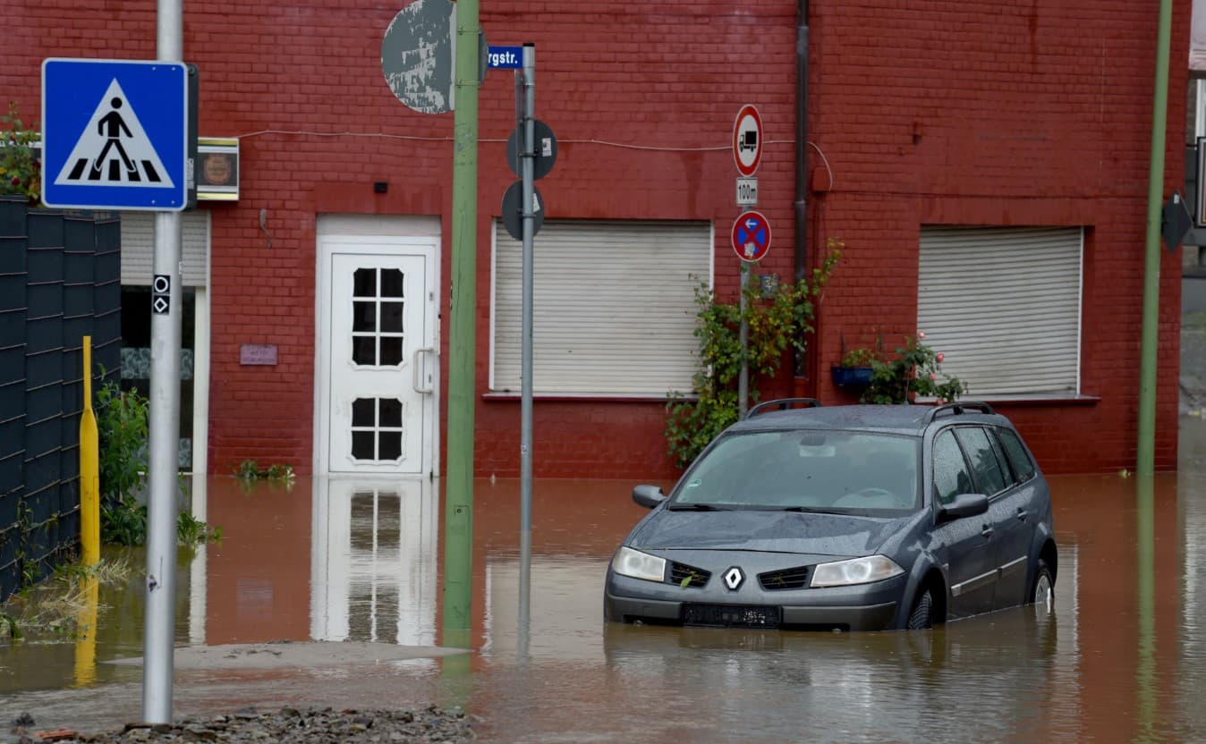 Srušene kuće u Njemačkoj, traga se za 30 osoba