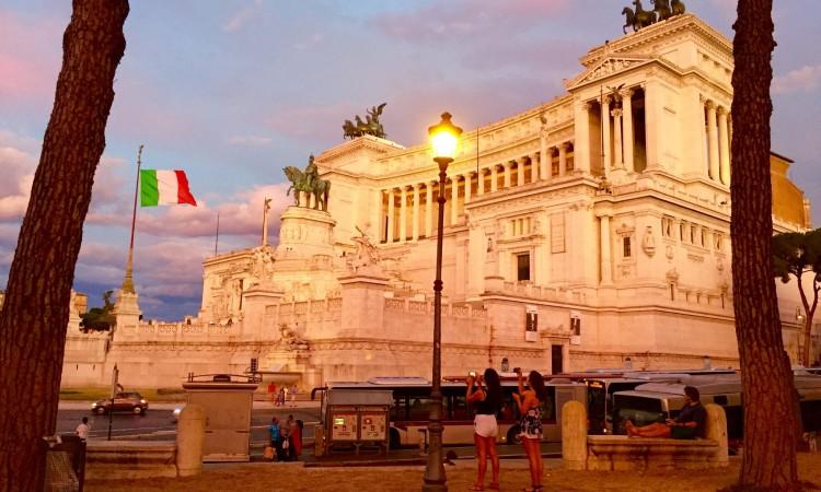 U Italiji registrovano više od 3.000 novozaraženih koronavirusom
