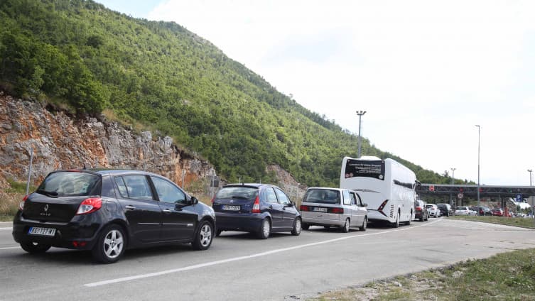 Stanje na putevima: Pojačan promet vozila na izlazu iz Bosne i Hercegovine