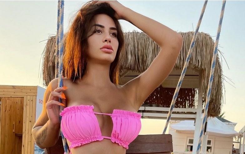 Kristina Mandarina objavila fotke u kupaćem, zabranjeno ih je komentarisati
