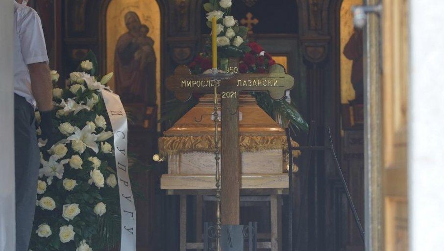 Sahranjen Miroslav Lazanski: Na posljednjem ispraćaju Aleksandar Vučić i Milorad Dodik