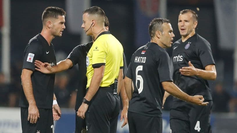 Partizanova pobjeda u sijenci haosa u Novom Pazaru: Meč prekidan četiri puta, završen poslije dva i po sata