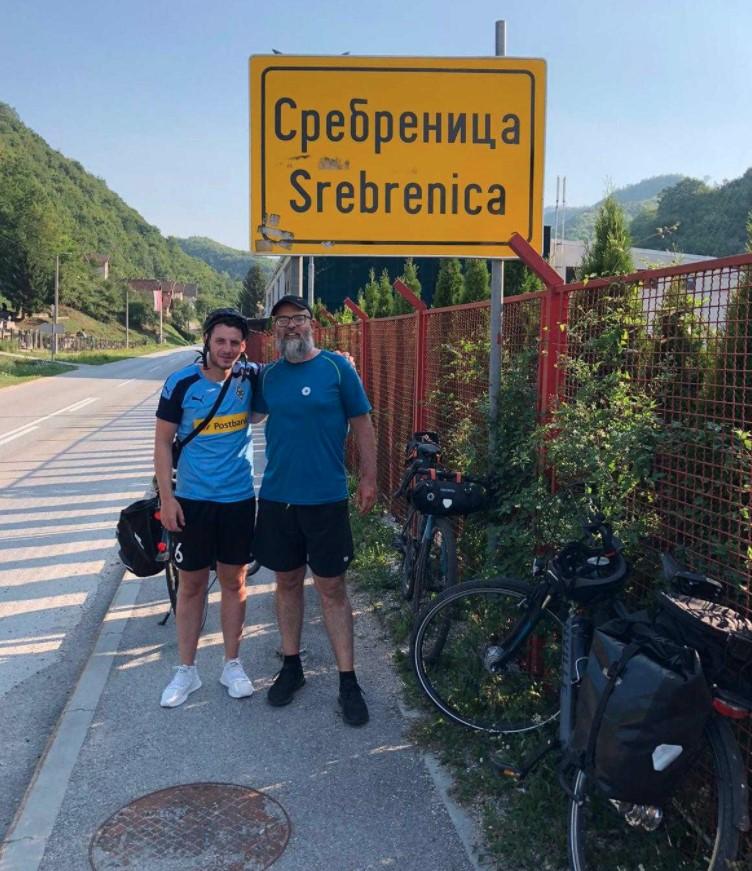Podvig vrijedan pažnje: Biciklisti iz Beča stigli u Srebrenicu