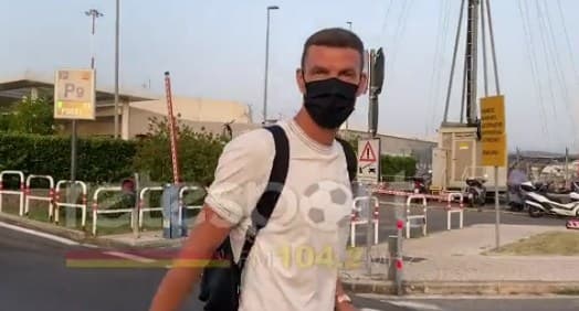 Džeko stigao u Rim, danas potpis za Inter