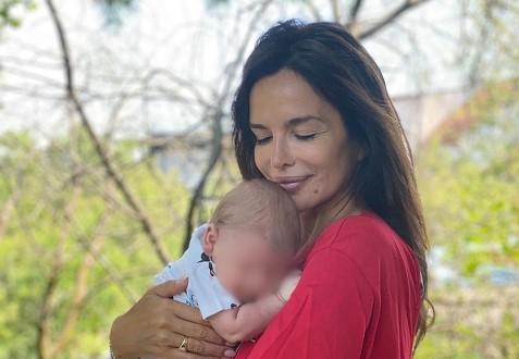 Stigle rode: Severina objavila fotku sa bebom u naručju!