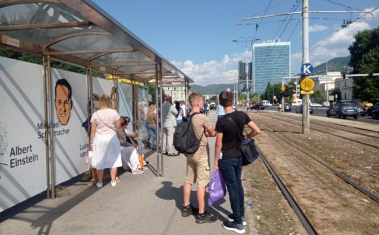 Gradske linije neredovne, a gužve su svakodnevne - Avaz