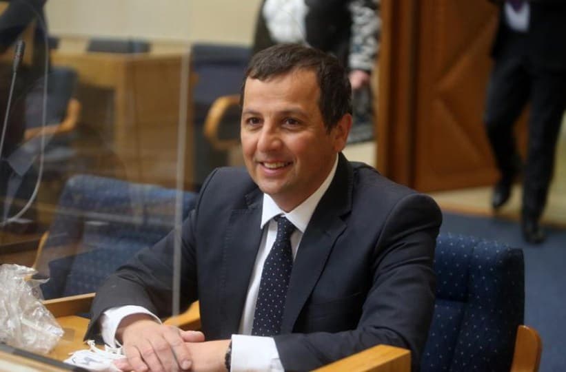Vukanović otkriva kako Dodik okuplja građane na Kozari, zabavljat će ih Milica Pavlović