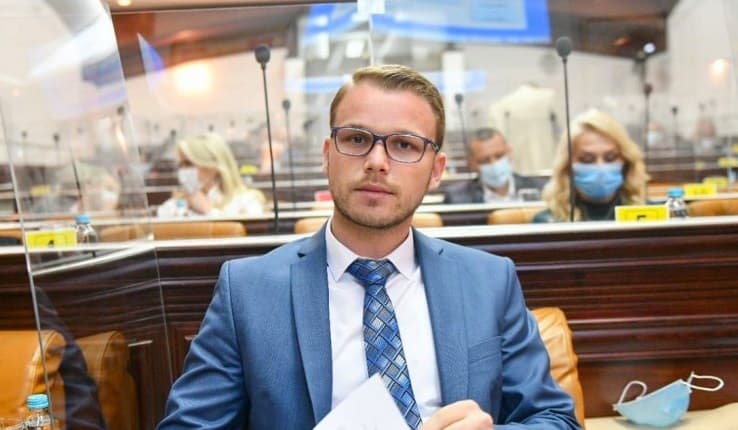 Stanivuković komentirao fotografiju na kojoj su Dodikova kćerka Gorica i Sanja Vulić