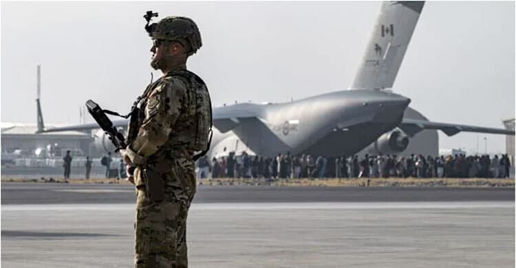 Kabul airport gunfight leaves Afghan guard dead